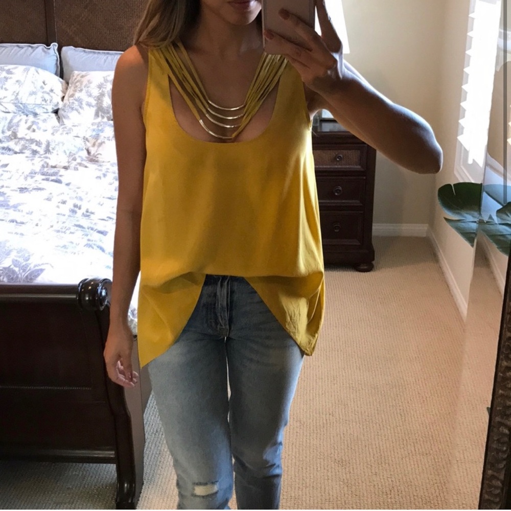 BCBGMAXAZRIA Gold Accent Blouse & Denim Short - Picture 4 of 12